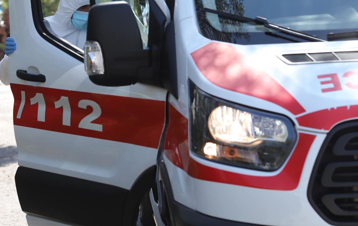 Ndërron jetë në spital një person, policia: Dyshohet se është endacak