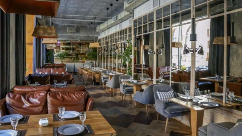 Kosovë, nga e hëna nuk lejohet hyrja në lokale pa certifikatën e vaksinimit apo testet negative të COVID-19