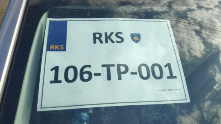 Ministria e Brendshme e Kosovës ka lëshuar mbi 6.000 targa të përkohshme për tre ditë