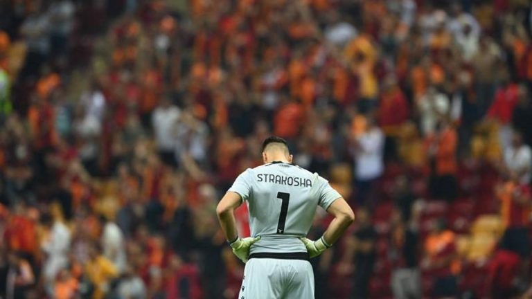 Gafa e Strakoshës, mediat kryqëzojnë gardianin kuqezi, në krah i del Sarri