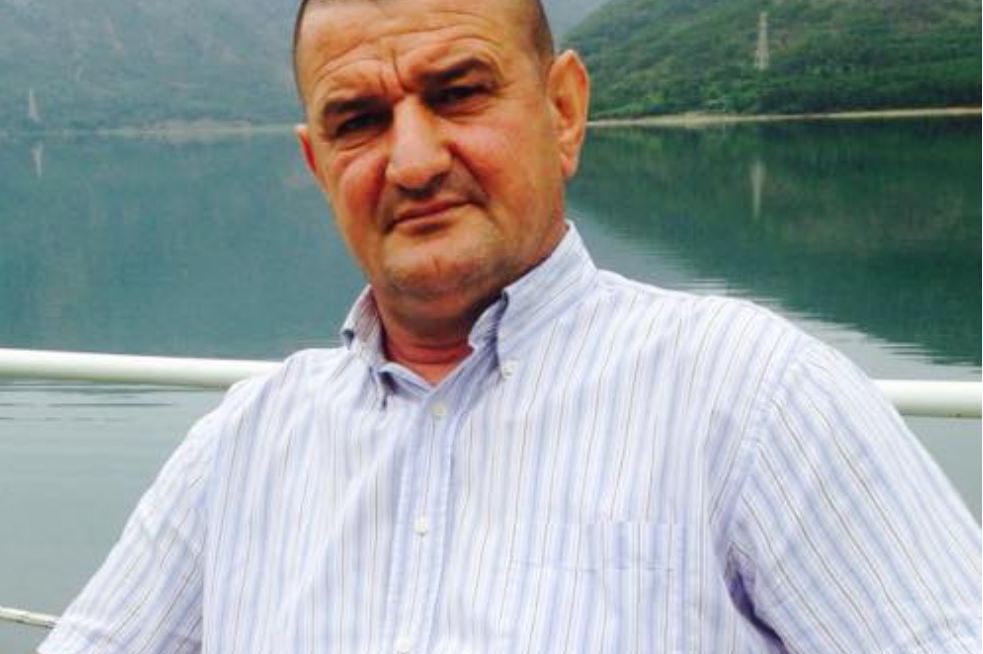 Kush është ish-kreu i PS-së që u plagos me dy plumba në këmbë