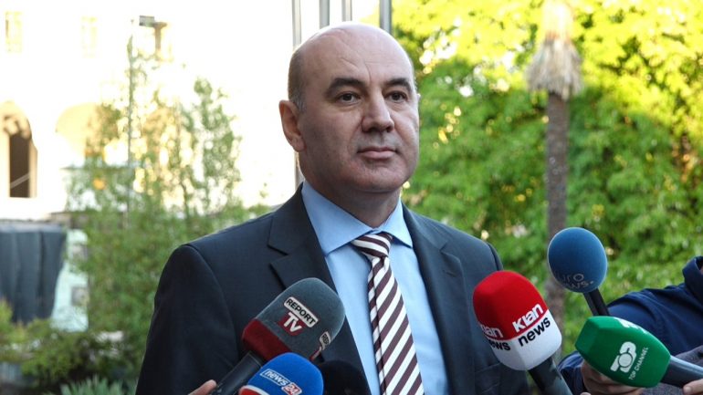 Rushaj: PS kërkon të zvogëlojë përfaqësimin e opozitës, është shkelur hapur rregullorja