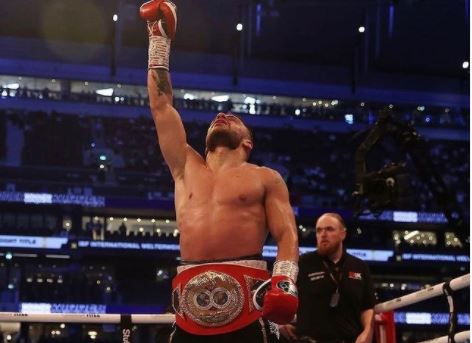 Ambasada amerikane uron boksierin Florian Marku: Suksese të mëtejshme kampion