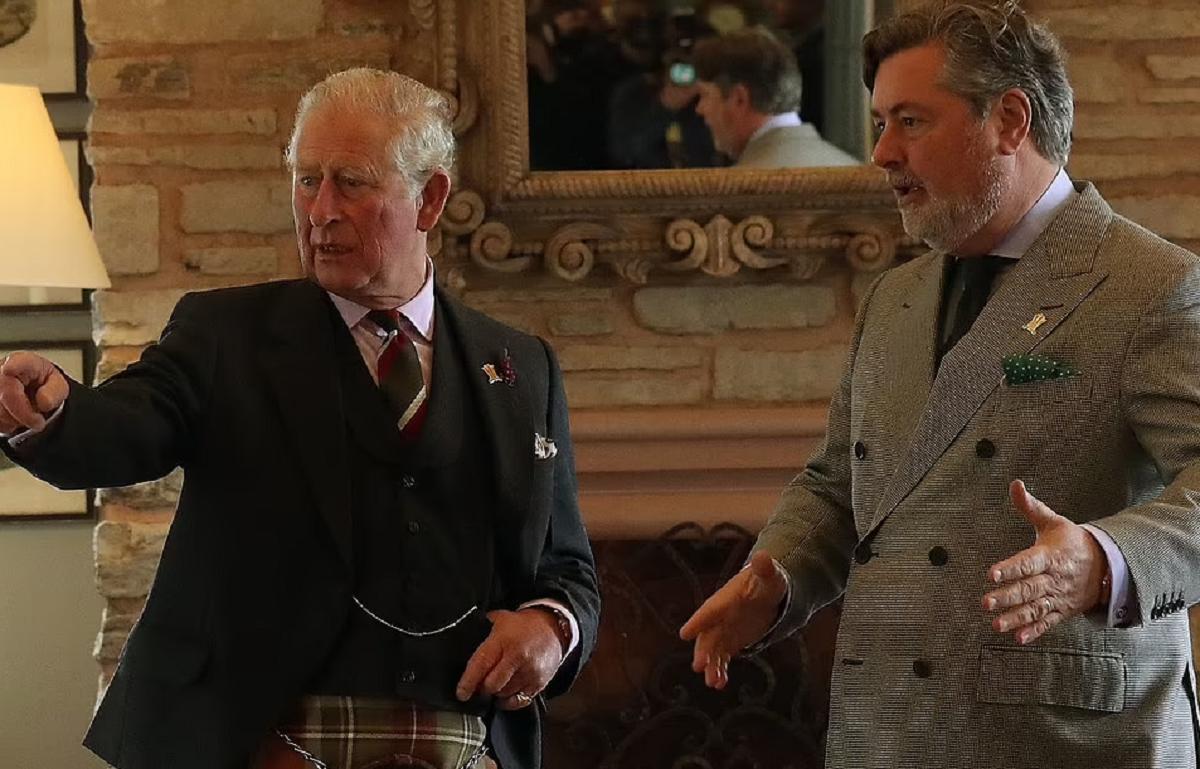 Pas “tradhtisë”, jep dorëheqjen ndihmësi më i afërt i Princit të Uellsit