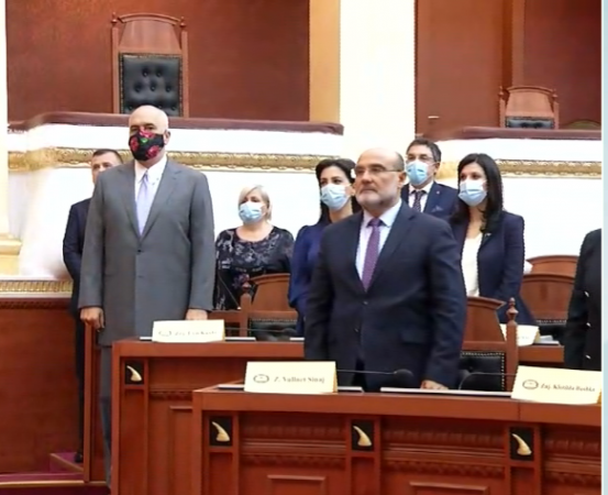 Nis seanca plenare e Kuvendit të ri