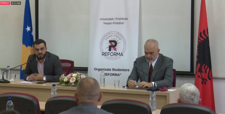 “Më thanë mos shko, por unë i kam qejf rreziqet”, Rama “leksione” studentëve të Universitetit të Prishtinës