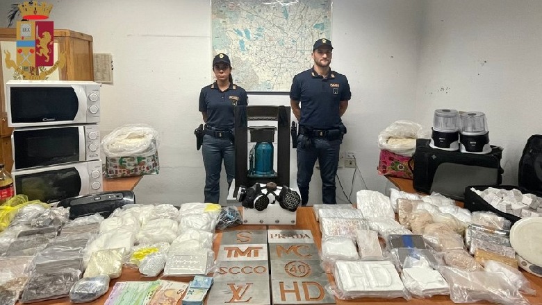 Shqiptarët kthejnë banesën në laborator droge, kapen me lëndë narkotike me vlerë 3 mln euro
