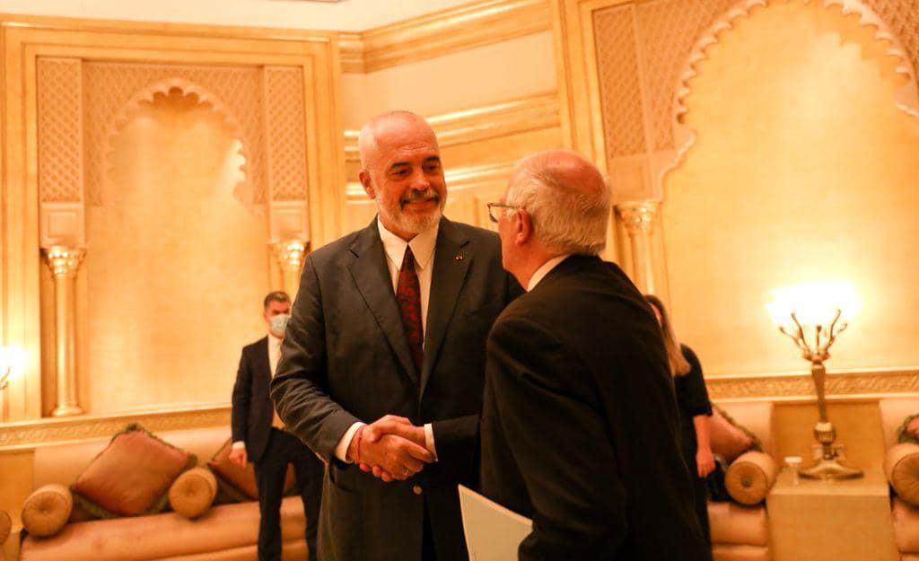 Rama zbardh takimin me Borrell