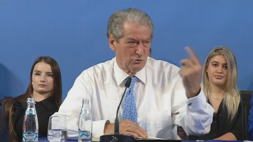 Berisha paralajmëron rikthimin në krye të PD-së: I hapur për çdo funksion kushtetues