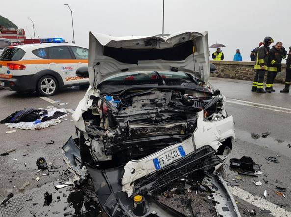 Në makinë me shokët drejt Venecias, humb jetën 19-vjeçari shqiptar