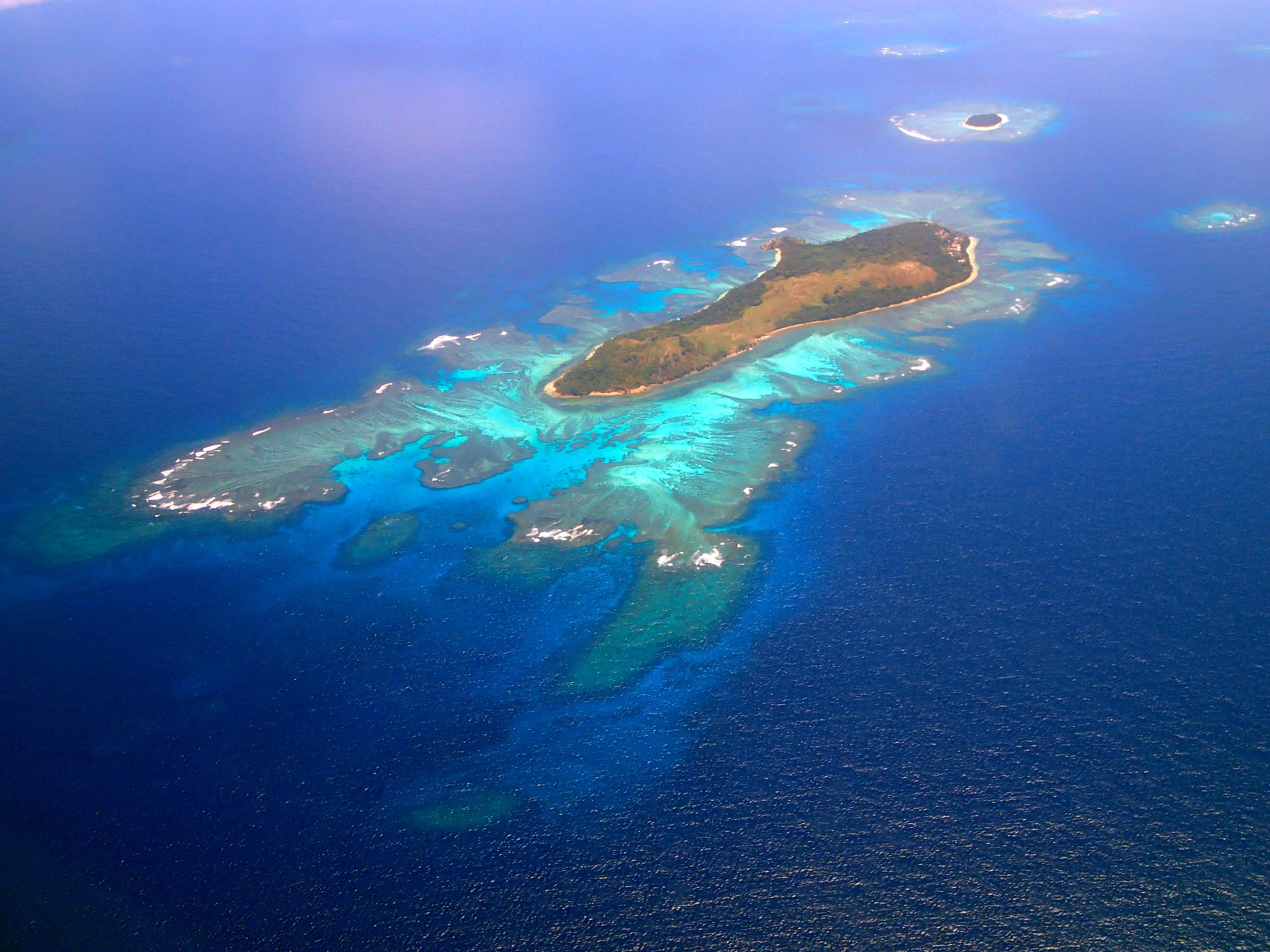 Ky vend raporton për herë të parë një rast me COVID-19