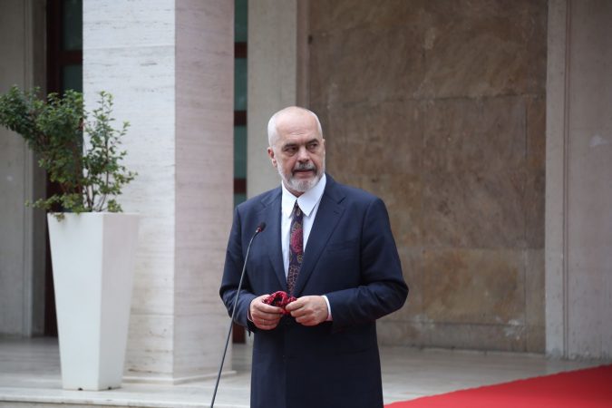 Vendimi/ Qeveria shpall gjendjen e emergjencës në furnizimin me energji elektrike: “KESH”, “OST”, dhe “OSHEE” të pezullojnë planet e investimeve