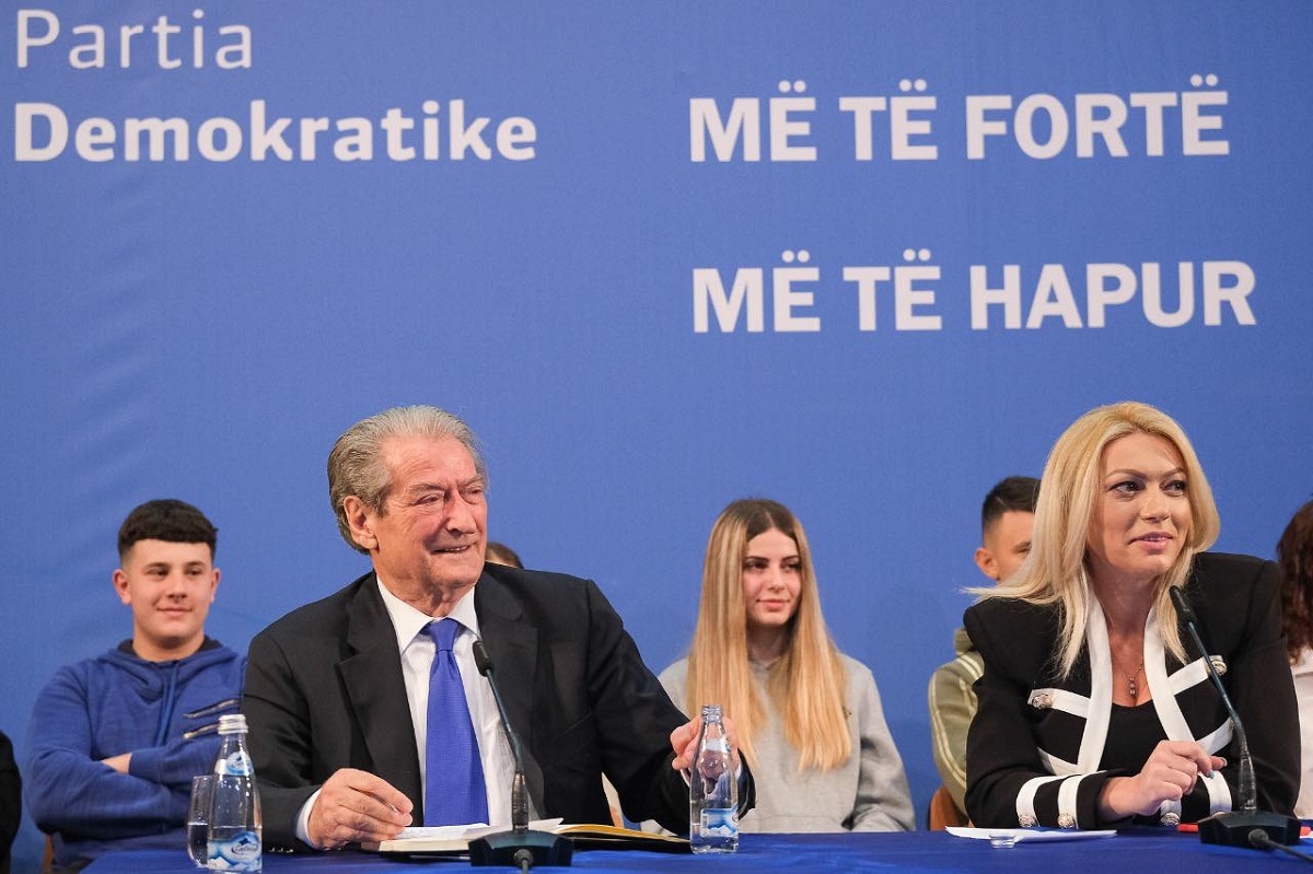 Berisha mban “Foltoren” e radhës: Ftoj demokratët të marrin pjesë