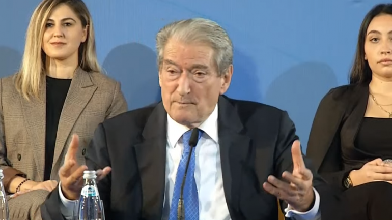 Berisha: Demokratë, përgatituni për protesta që Shqipëria nuk i ka parë kurrë