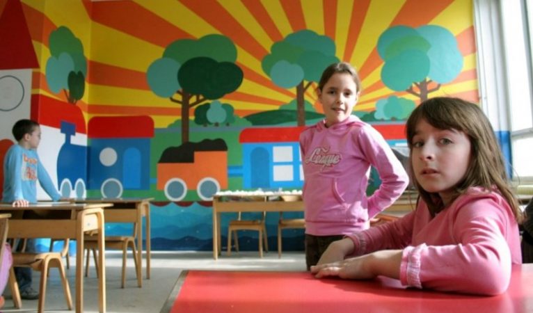 Serbia heq dorë nga mësimi online, të gjithë nxënësit do të jenë fizikisht në shkollë