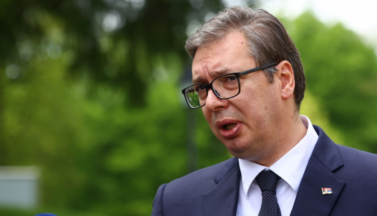 Vuçiç: Ambasadori gjerman në Prishtinë nuk reagoi kur u ndaluan ekipet tona