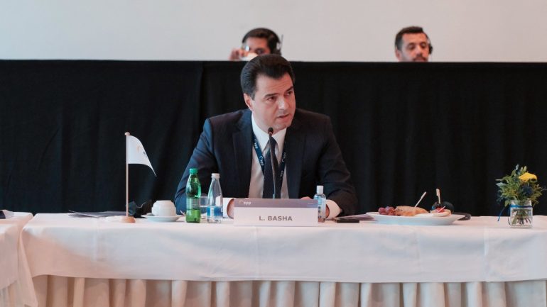 Basha: BE t’i përqendrojë energjitë për njohjen reciproke mes Kosovës dhe Serbisë