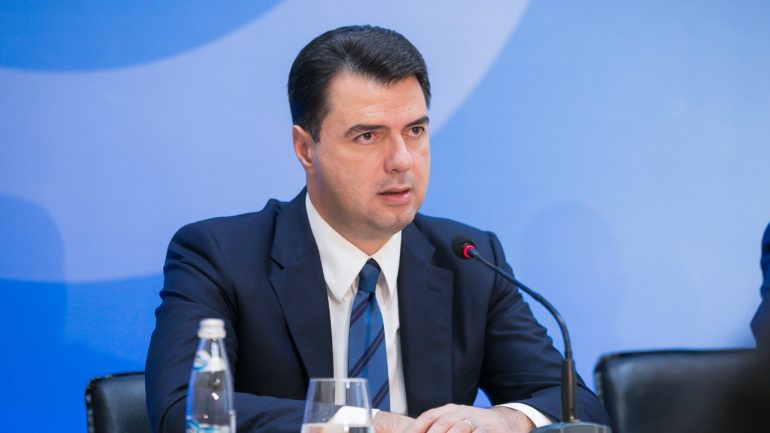 Vetingu i politikanëve, Basha: Çdo alibi nxjerr zbuluar qëllimin e llumit të tranzicionit për ta mbajtur Shqipërinë peng