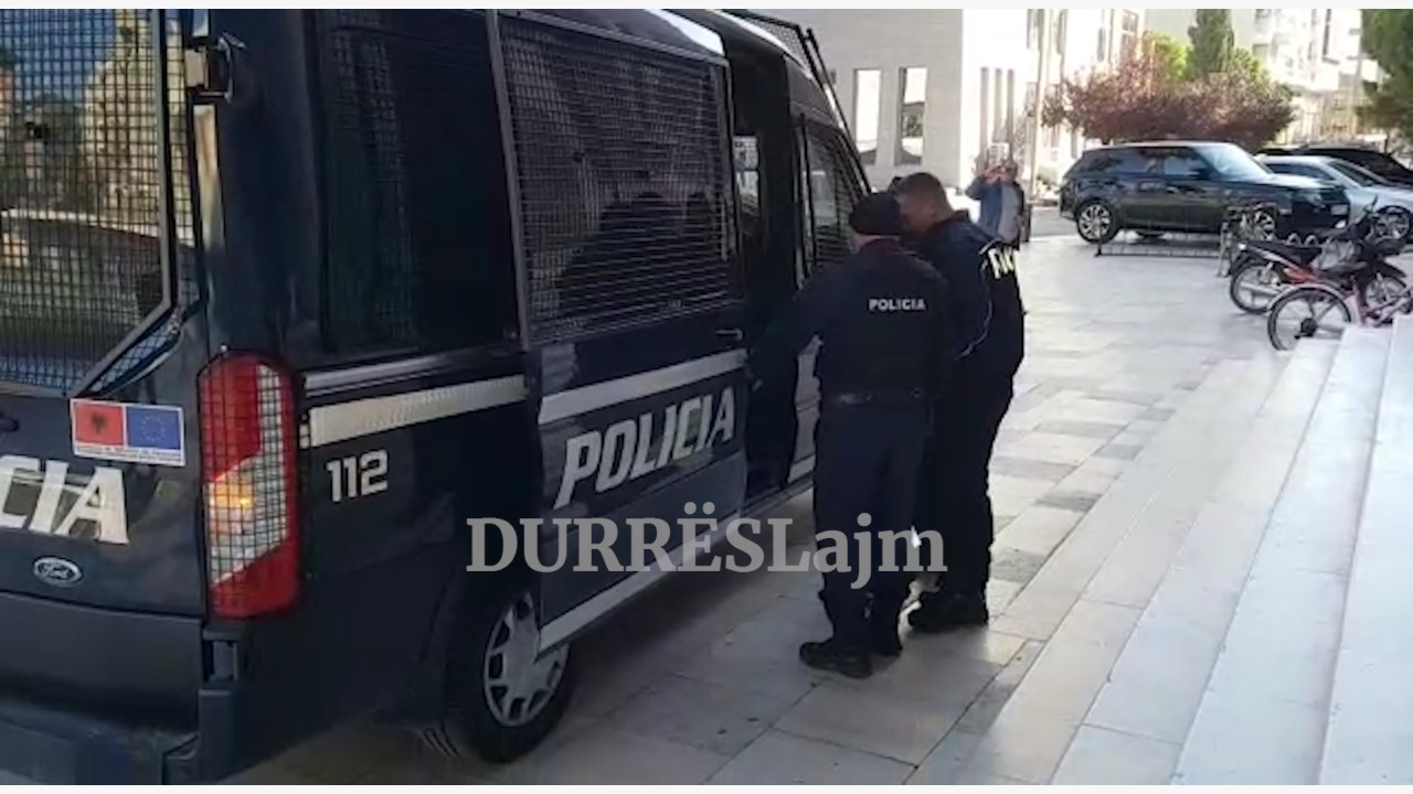 Shpërdorim detyre dhe falsifikim dokumentash, SPAK operacion në Durrës, 9 të arrestuar
