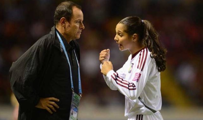 Abuzime dhe ngacmime seksuale, shpërthejnë skandalet një pas një në futbollin e femrave