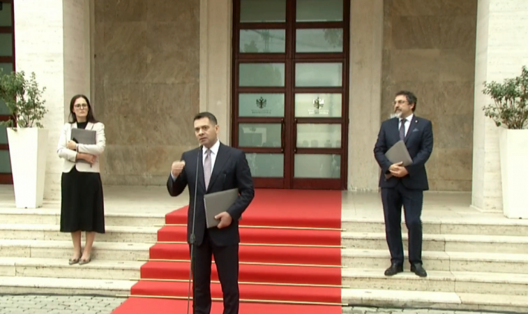 Ahmetaj njofton vendimet e qeverisë: Nga 25 nëntori nis shpërndarja e apartamenteve të tërmetit