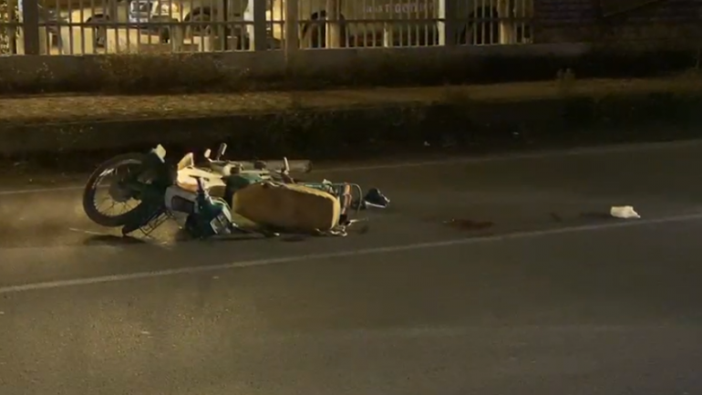 Përplaset nga motori, humb jetën një person (FOTO)