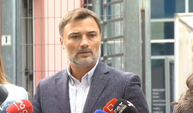 Incidenti në komisionin për 25 prillin, Alibeaj: Administrata e Kuvendit u soll si kamikaz