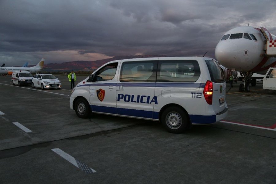 Kapet në kufi 35-vjeçari i kërkuar nga Interpol Wiesbaden Gjermani