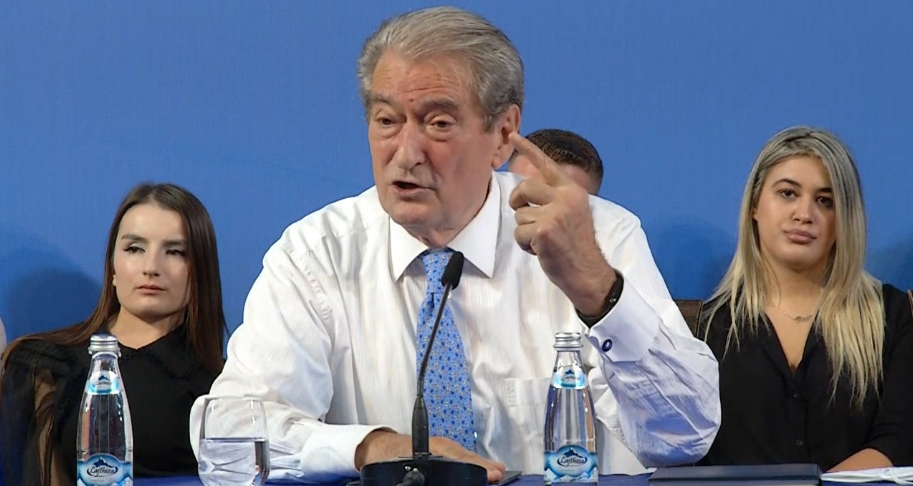Sali Berisha thirrje nga Elbasani: Gati për protestat më të fuqishme