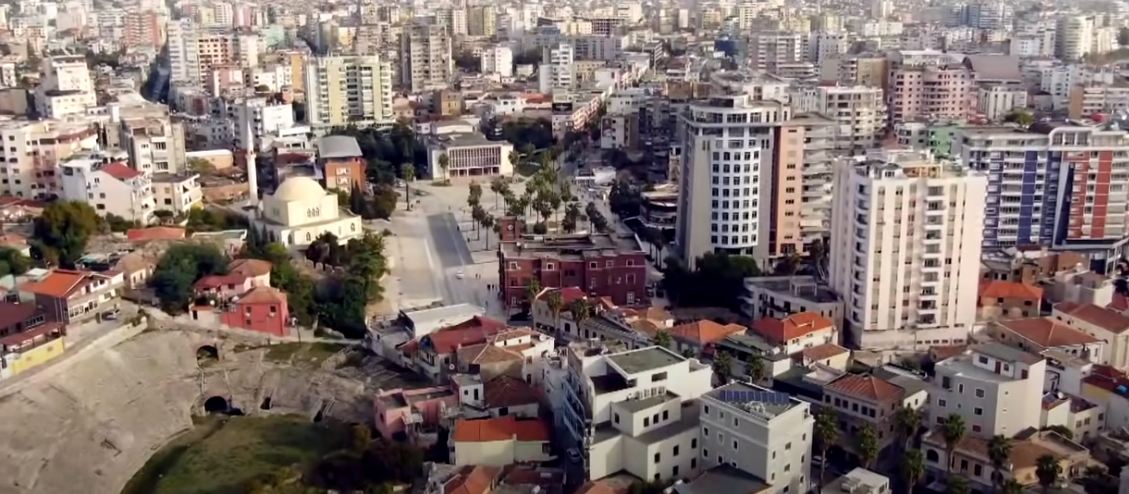 Shkatërrimi më i frikshëm në Shqipëri. Si u zhduk qyteti i Durrësit (VIDEO)