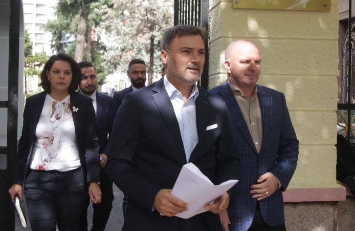 Komisioni Hetimor u bojkotua nga mazhoranca, Alibeaj: Strategji për të penguar hetimin e masakrës së 25 prillit