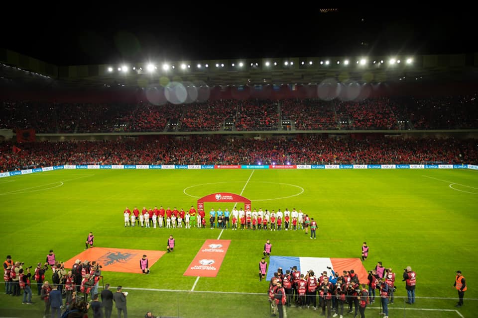 Fitime rekord, stadiumi “Air Albania” i tejmbushur ndaj Polonisë/ Shiten 22 mijë bileta, FSHF arkëton shumën stratosferike