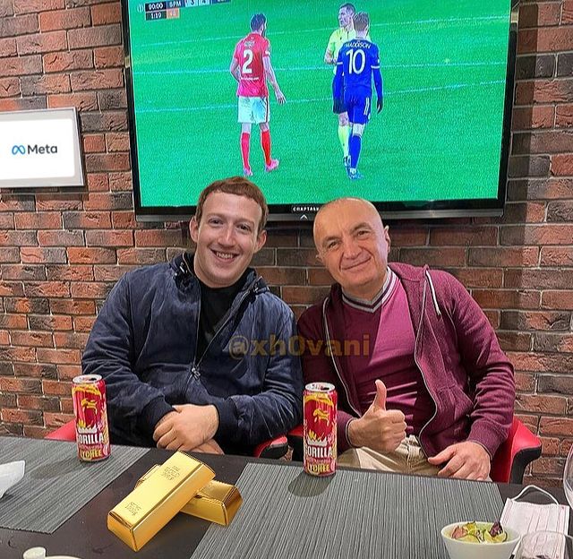 Facebook do të quhet Meta, memet me Presidentin bëhen virale në rrjet