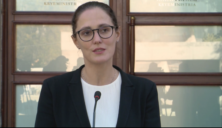 Nga eurobondi te nxitja e punësimit, arsimit profesional dhe zhvillimin ekonomik/ Ministrja Ibrahimaj njofton vendimet në mbledhjen e qeverisë