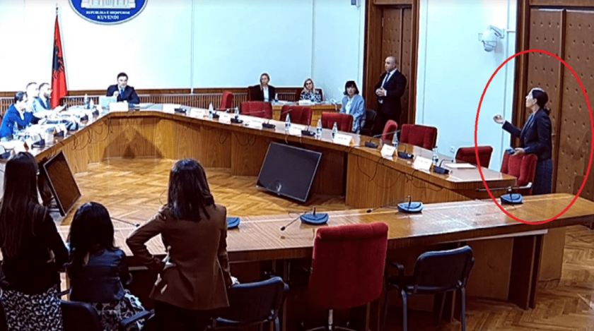 Incident në komisionin për 25 prillit, revoltohet Alibeaj: Garda nxirreni jashtë! Do të të çoj për ndjekje penale