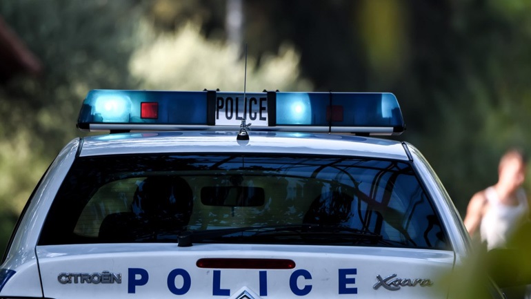 Sekuestrohen 65 kg marijuanë në Kostur, policia në kërkim të trafikantëve shqiptarë