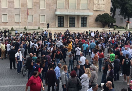 Protesta kundër rritjes së çmimeve, pjesëmarrësit lënë afat deri të hënën për një reagim nga qeveria