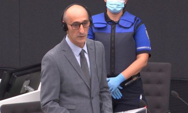 Salih Mustafa akuzohet për krime lufte, rrëfehet dëshmitari i katërt në Hagë: U trajtova në mënyrë çnjerëzore