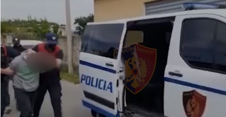 25 kg kanabis në proces tharje, arrestohen pesë persona