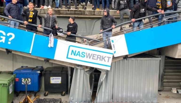 Shmanget tragjedia në Holandë, tribuna shembet nga festa e tifozëve