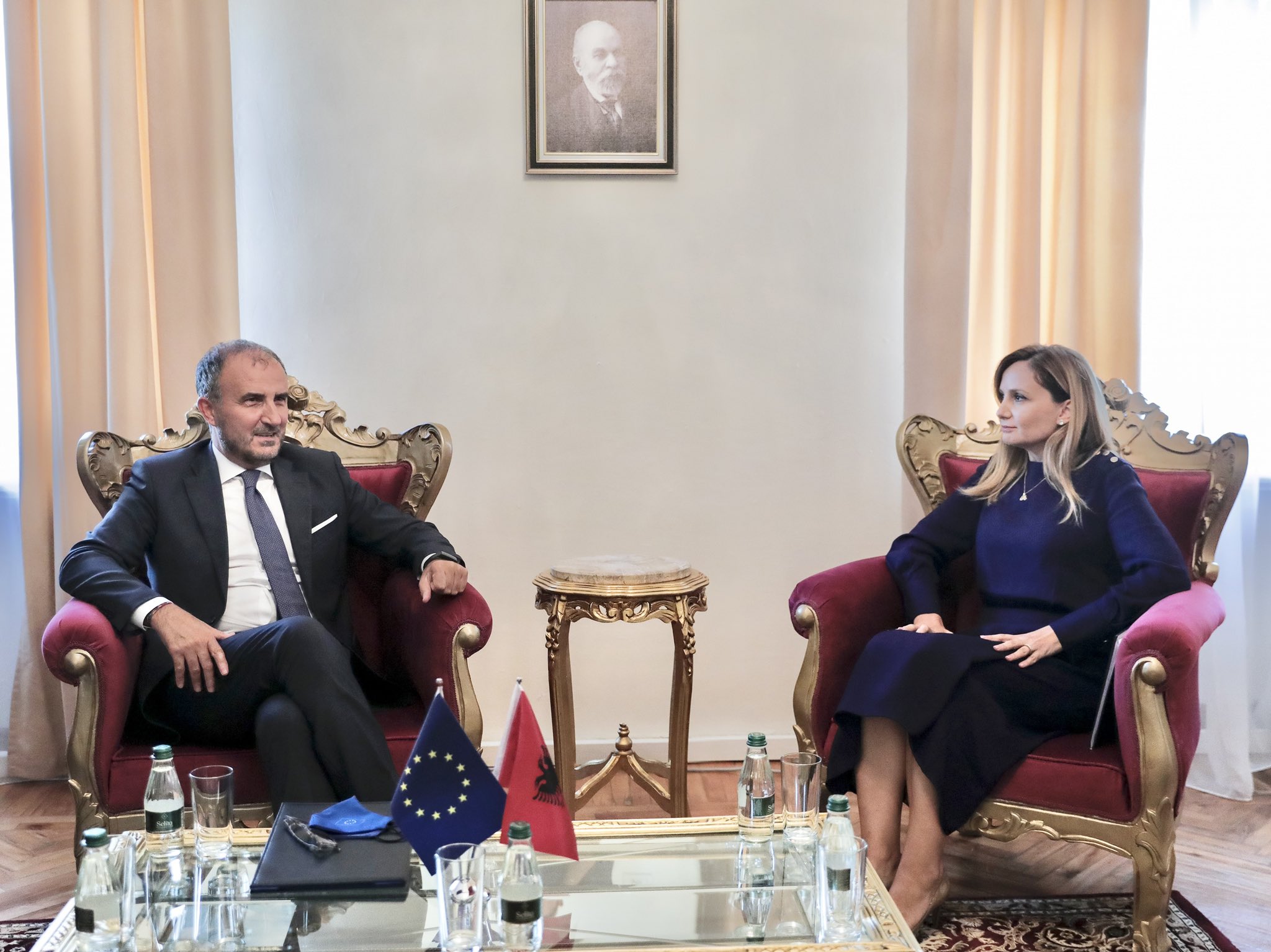 Ambasadori Soreca takon kryetaren e Komisionit të Integrimit: E përshëndeta për kthimin e opozitës në Kuvend