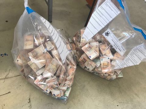 Iu kapën 3.4 milionë euron në &#8220;Toyota Yaris&#8221; në portin e Durrësit, Gjykata dënon me burg Ervis Vladin