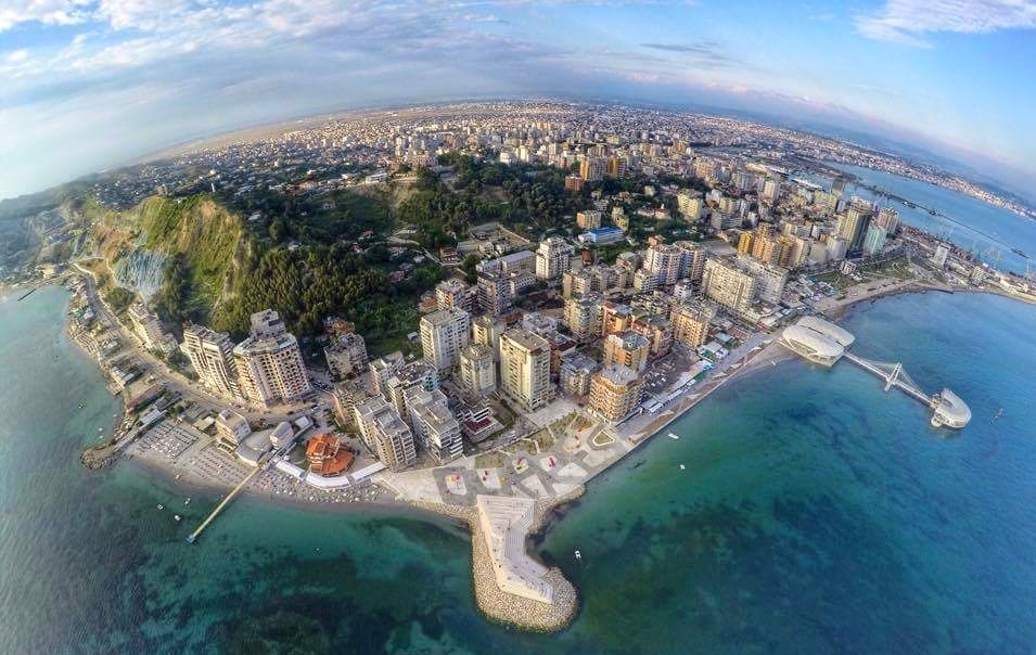 Durrësi strategjik, mes turizmit elitar dhe lokal