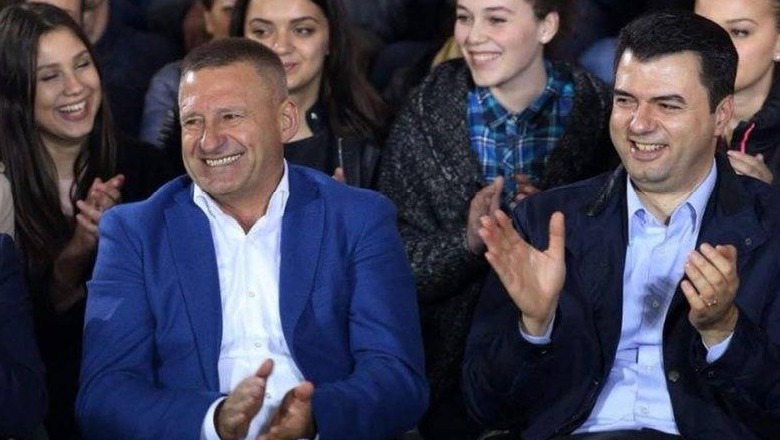 E la jashtë Kuvendit, Nard Ndoka zbulon si e injoroi Bashën në rrugë