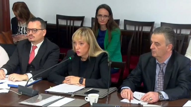 “Do hapim akademi barinjsh”, ministrja sqaron deklaratën e saj: Ka pasur një keqkuptim