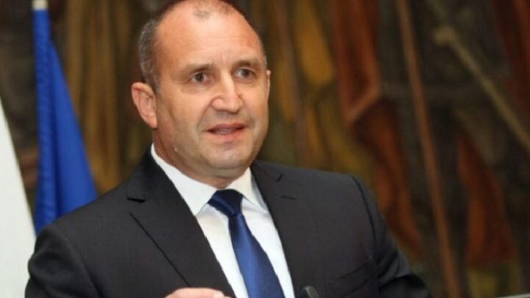 Presidenti bullgar Rumen Radev fiton edhe një mandat 5-vjeçar