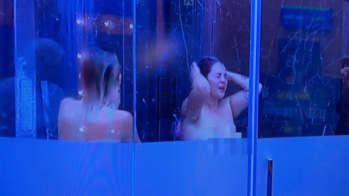 Fifi dhe Beniada japin “shfaqje” nudo në Big Brother, lahen para kamerave (FOTO)