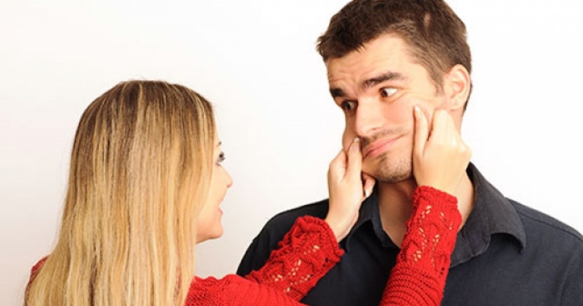 Ka ca gjëra që vajzat duan që ju djemtë t’i bëni rregullisht