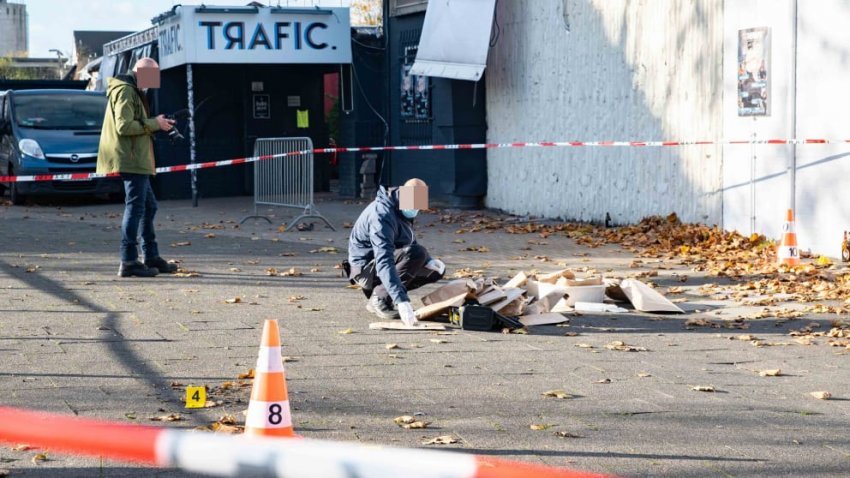 I rrethuar nga një pellg gjaku/ Vritet shqiptari në Gjermani, dalin detajet e para