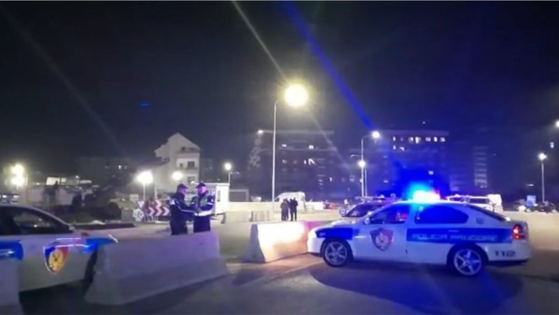 Atentati me dy të vdekur në Astir/ Gjendet në Thumanë një automjet i djegur, a është makina e autorëve?